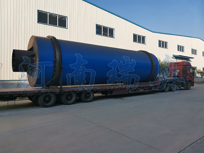 內(nèi)蒙古檸條烘干機(jī)發(fā)貨現(xiàn)場(chǎng).jpg